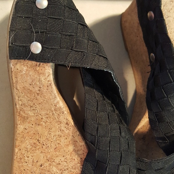 🌸SASSY LUCKY BRAND SUMMER WEDGES - Picture 3 of 3